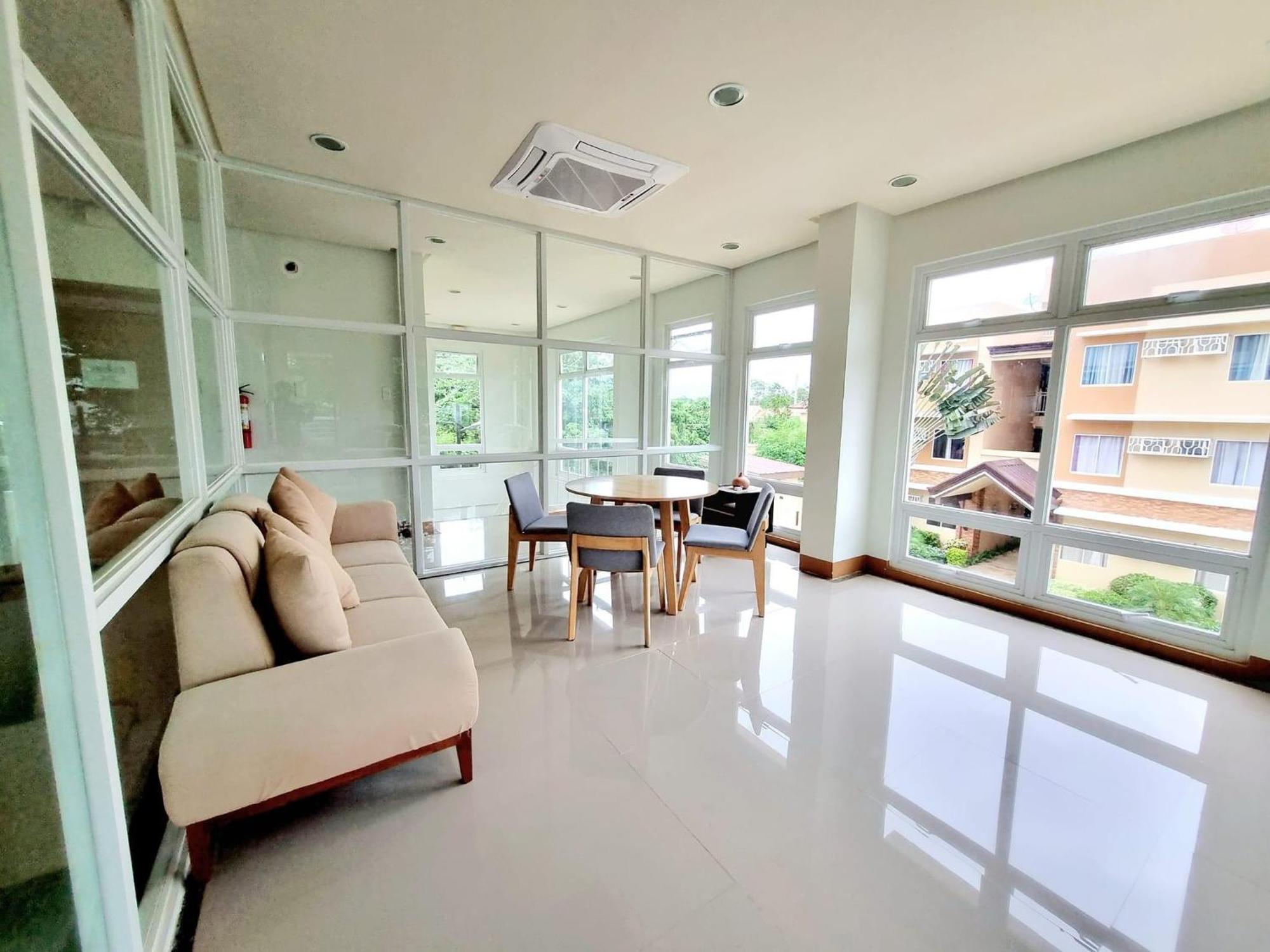 Condo In Camella Manors In 푸에르토프린세사 외부 사진